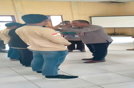 Kepala Dinas PMD Kabupaten Kampar meresmikan kegiatan workshop pengurus Bumdes dan Pemuda Desa