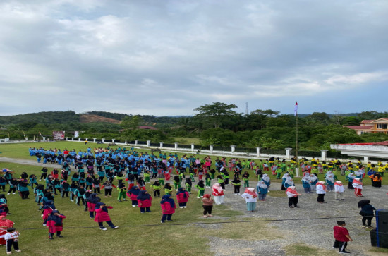 Kemeriahan Peringatan HUT RI ke 78 Di Kecamatan Kampar Kiri Hulu diawali dengan Senam Gabungan